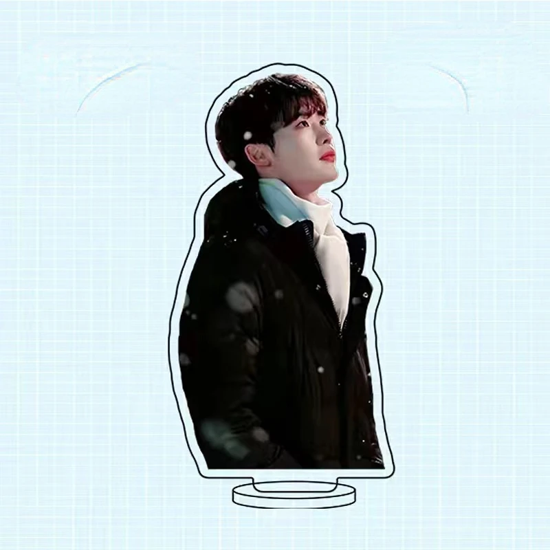 Korean Idol Lee Jong Suk Magaz - Modern Korean Lifestyle 评论和价格